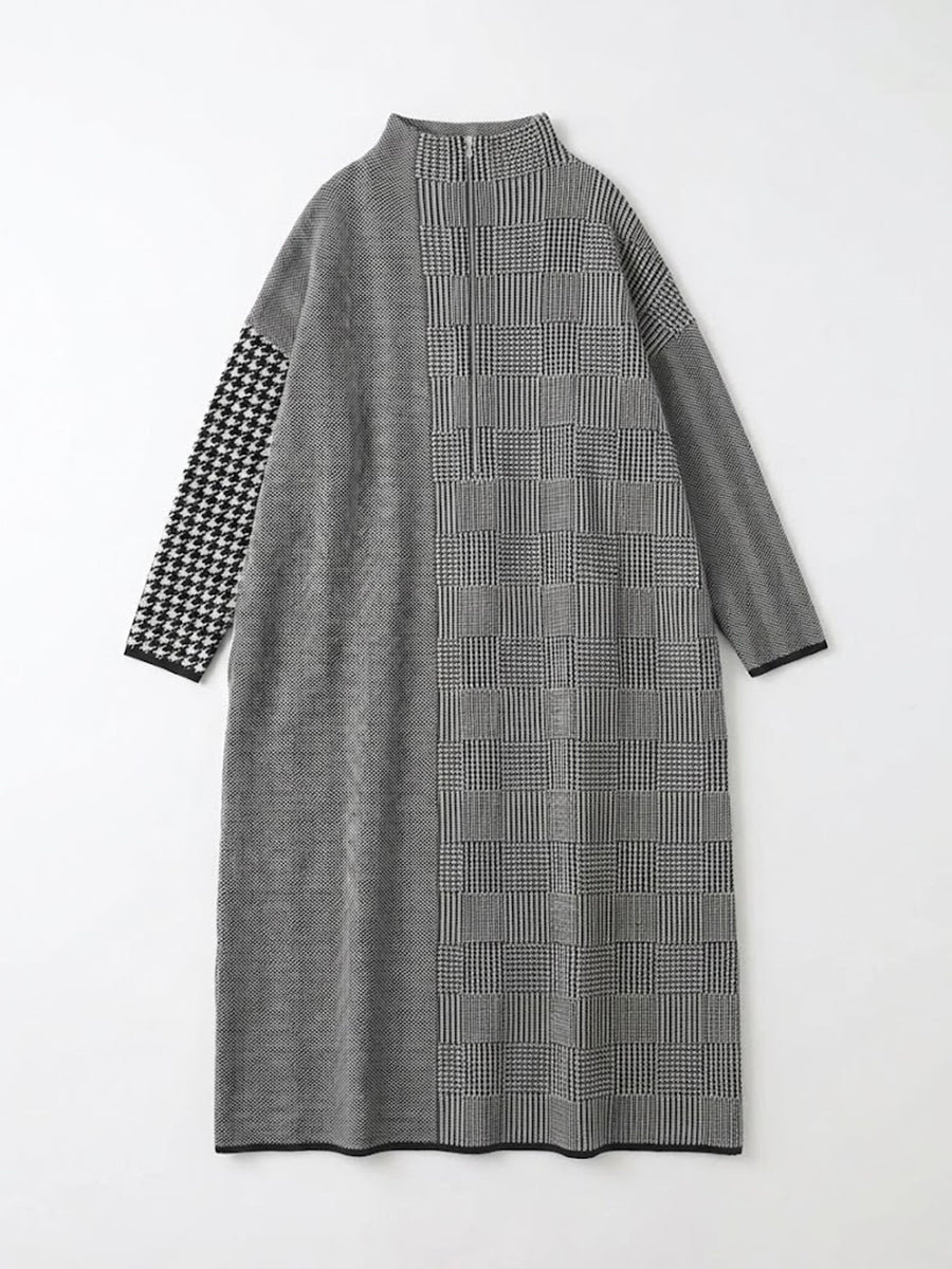 Loose-fit long-line houndstooth knit dress