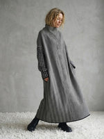 Loose-fit long-line houndstooth knit dress